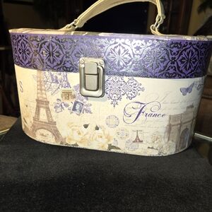 Elegant Purple and Cream Women's Organizer